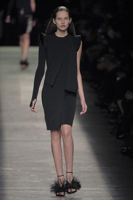 givenchy_aw09_001_modepilot_paris