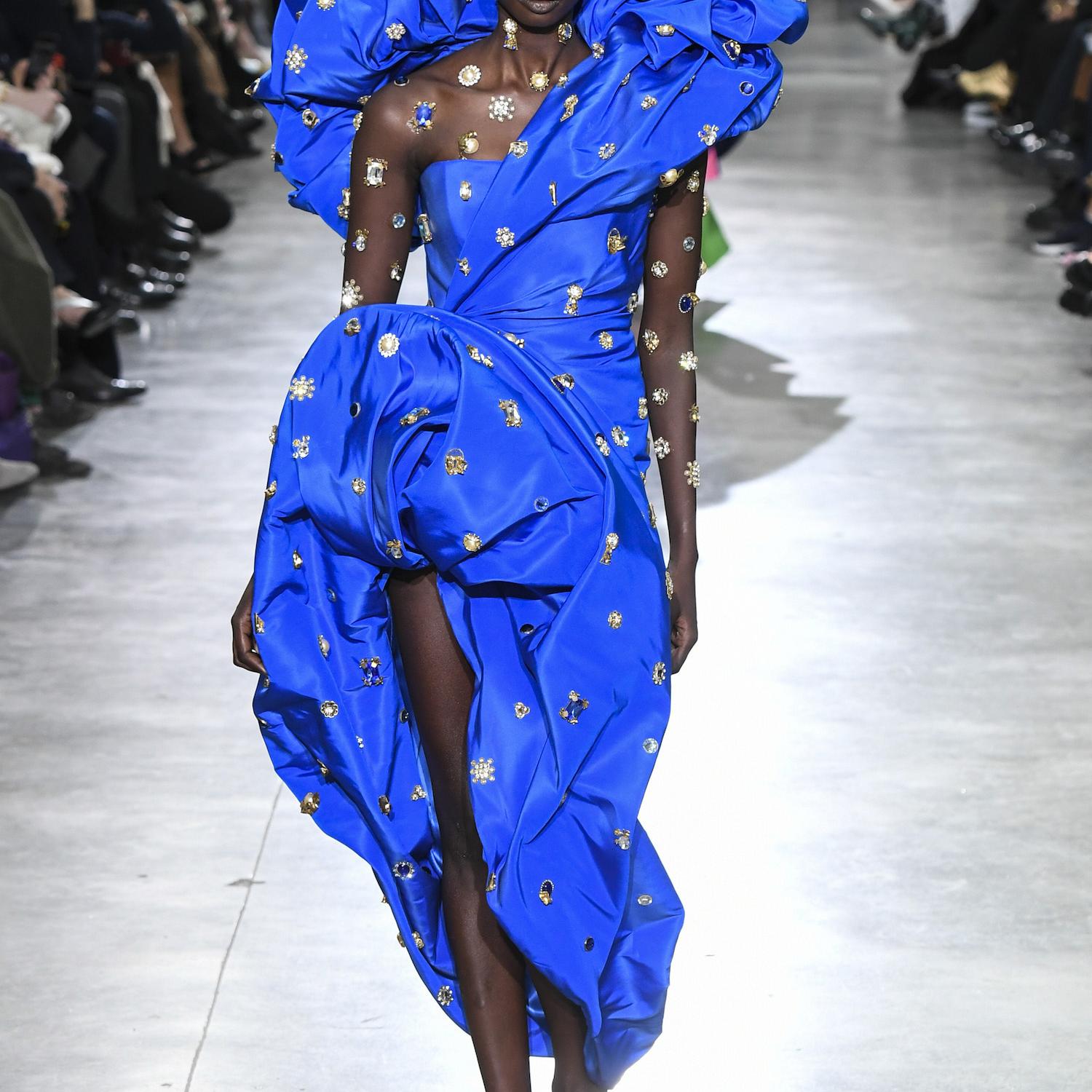 Die Haute Couture bringt uns vor allem... Schmuck!