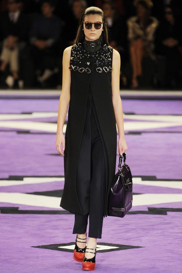 prada_aw12_0312