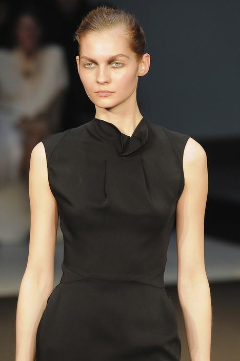 rm_by_roland_mouret_aw09_476-modepilot