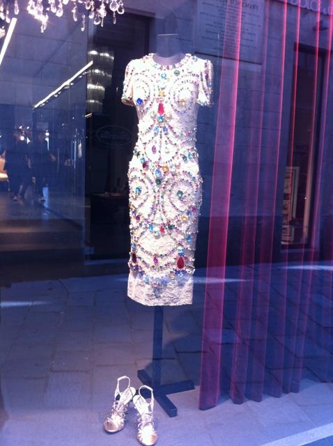 modepilot-mailand-mode-fashion-frühling-mailand-schaufenster-diverse 055 (4)