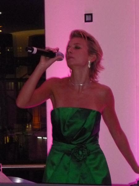 p1000792