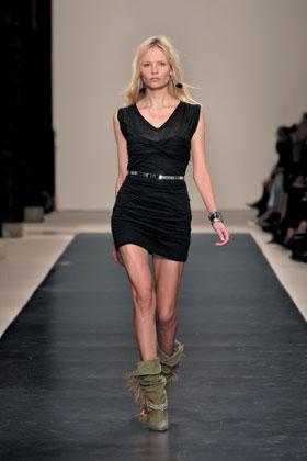 isabel-marant-modepilot-blog-kleid-paris-somer-2010-schwarz