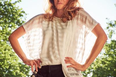 white shirt modepilot bonita