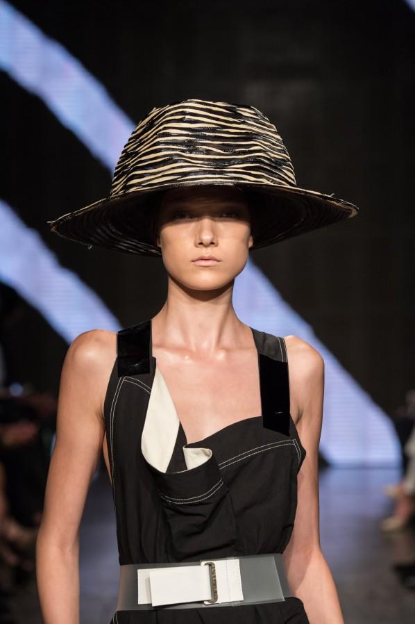 donna_karan_new_york_ss15_0076