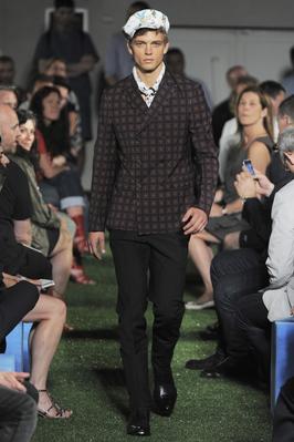 prada_mss12_660