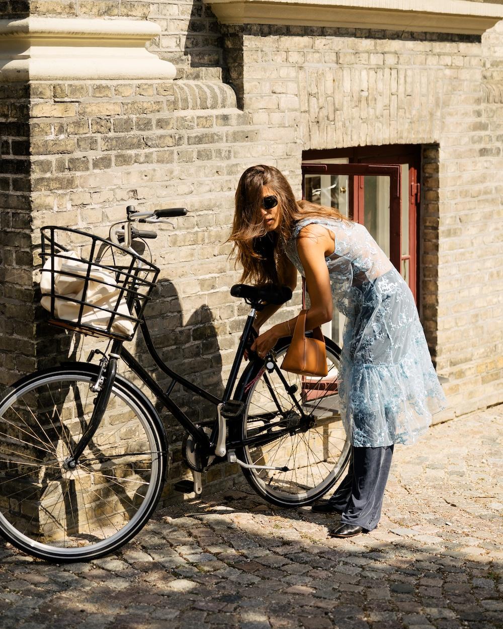 Spitzenkleid Styling