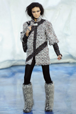 chanel-show-2010-2011