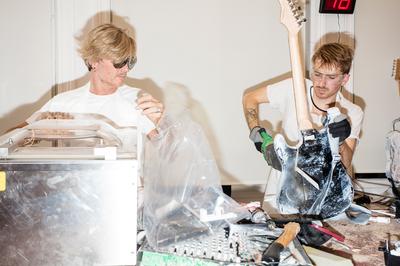...und Filip Arickx vakuumierte die modischen und musikalischen Überreste