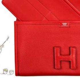 Neu: Clutch-Organizer von Hermès