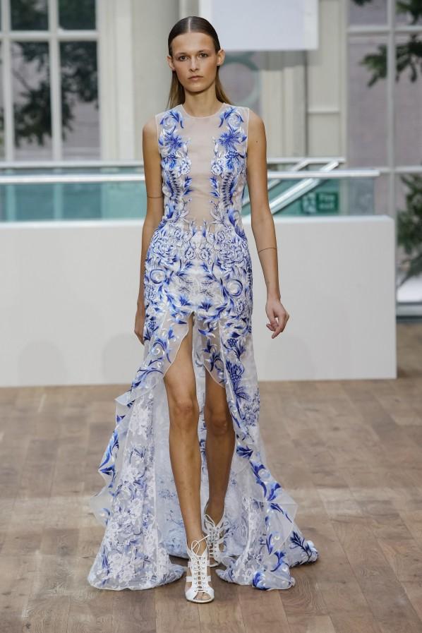 julien_macdonald_ss15_0053