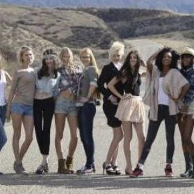 GNTM: Heiße Typen, Heiratsantrag und die Erna