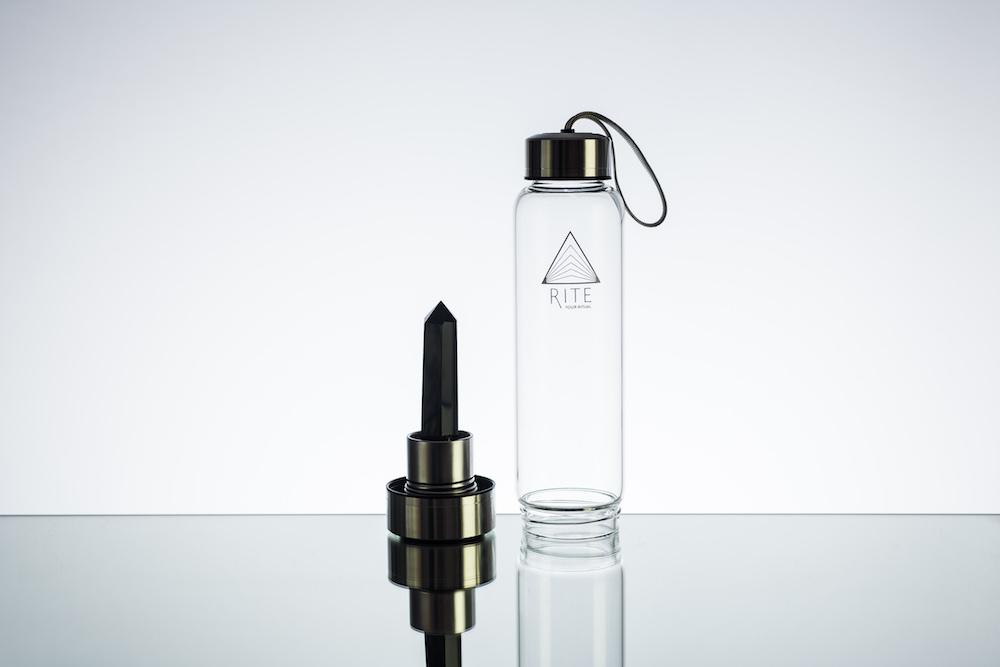 Modepilot Kristallflasche schwarzer Stein