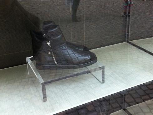 Die neuen Schuhe, Part Four