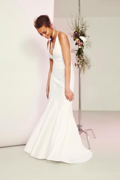 Brautkleid lang weiß neckholder unter 500 Euro