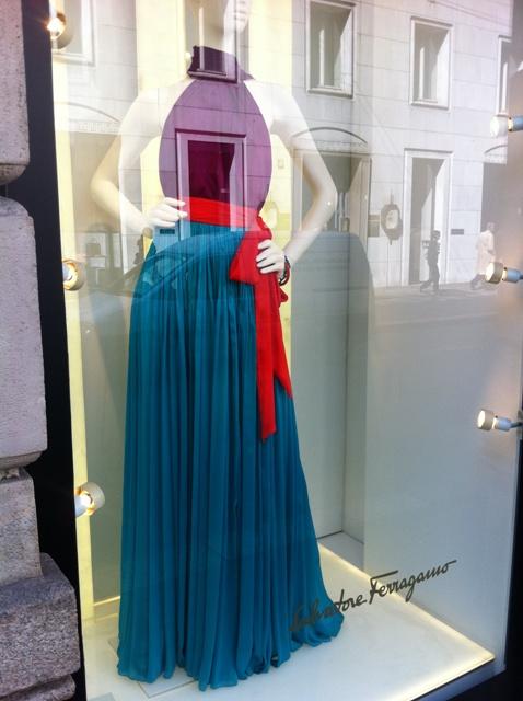 modepilot-mailand-mode-fashion-frühling-mailand-schaufenster-diverse 055 (23)