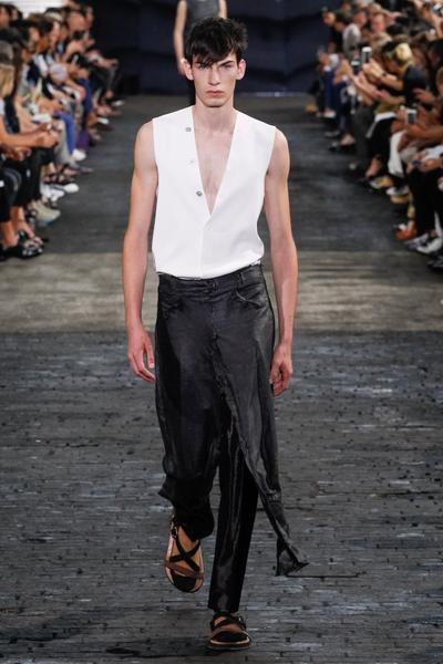Maison Margiela Männermode Sommer 2016