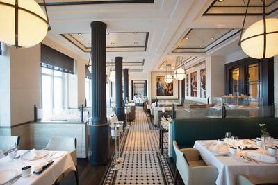 EUROPA2_Tarragon_Restaurant_1_300dpi