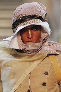 john_galliano_mss10_468