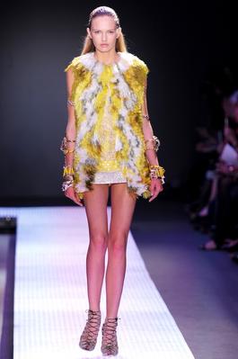giambattista_valli_ss12_0553