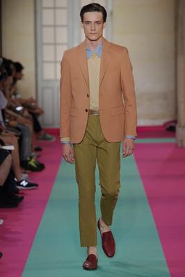 Acne23