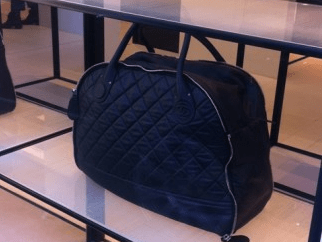 Glück passt in eine Tasche