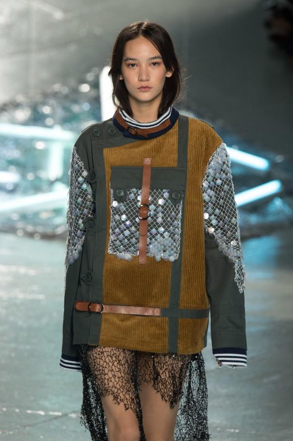 "Two Stones in My Pocket" (Neil Halstead) – Das Designerduo Rodarte packt für Sommer 2015 mehr rein