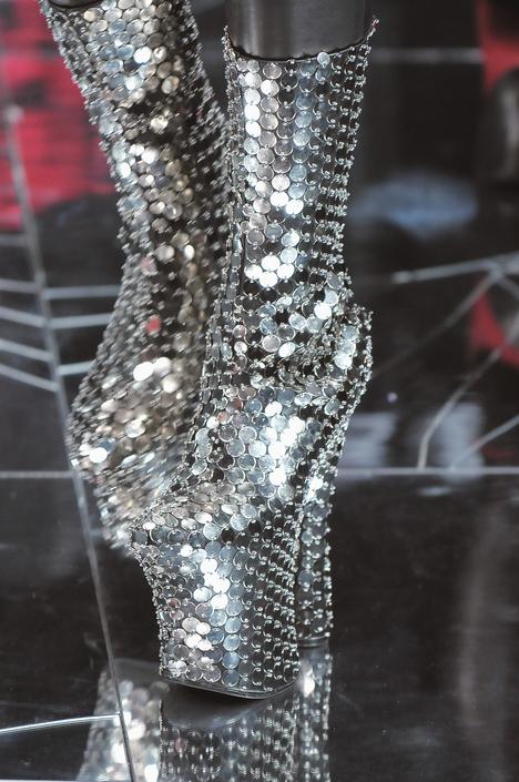 alexander_mcqueen_aw09_199_modepilot_paris