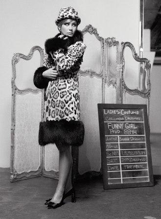 jennifer-aniston-harpers-bazaar-september-2010-blog-modepilot-streisand