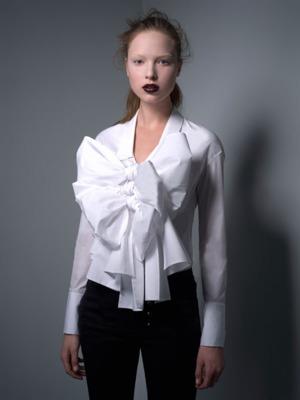 viktor-rolf-capsule-weiß-hemd-bluse-schleife-modepilot-blog-white-shirt