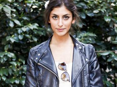 Streetstyle: Zartes Kleid zur derben Jacke