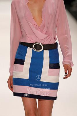 Rena Lange Soft Colour-Blocking