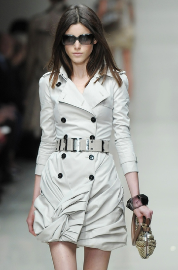 burberry-spring-summer-2010-modepilot