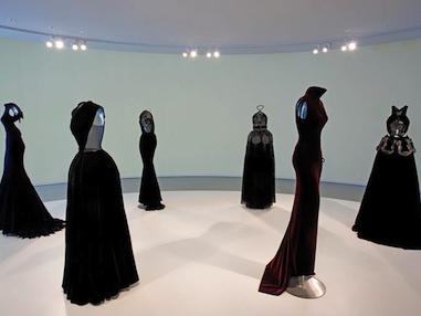 Vormerken: Alaïa in Düsseldorf