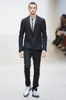 costume_national_homme_mss12_124