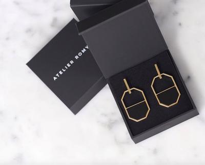 Atelier Romy Ohrringe Modepilot Geschenk Gold Schwarz