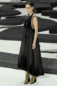 Chnael schwarzes Kleid Modepilot