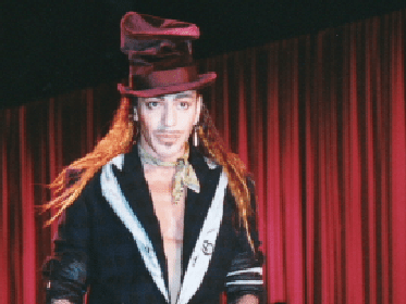 Oscar de la Renta: Holt John Galliano