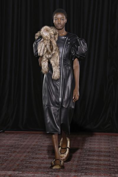 Trend 2025 Lederkleid Modepilot London