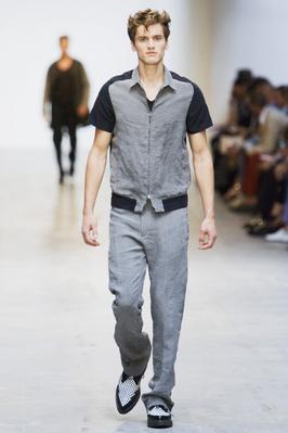costume_national_homme_mss12_044