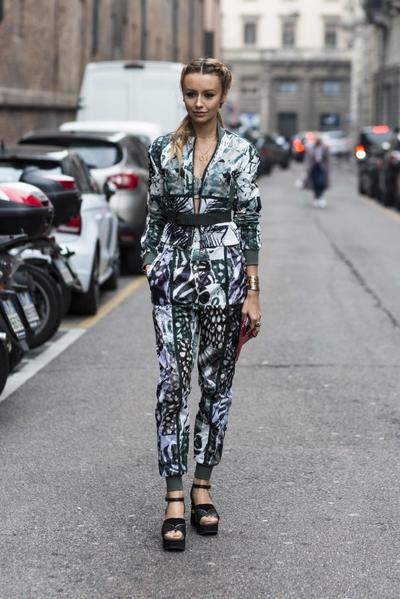 Street style Mailand Milano Milan Blazer belt Modepilot winter 2017