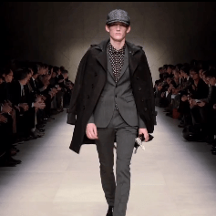 Mailand: Burberry