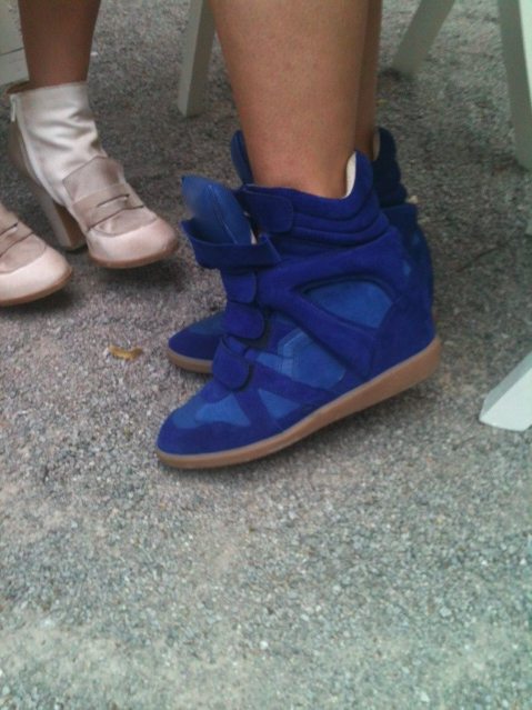 Isabel Marant Wedge-Sneaker Blau Blue Modepilot