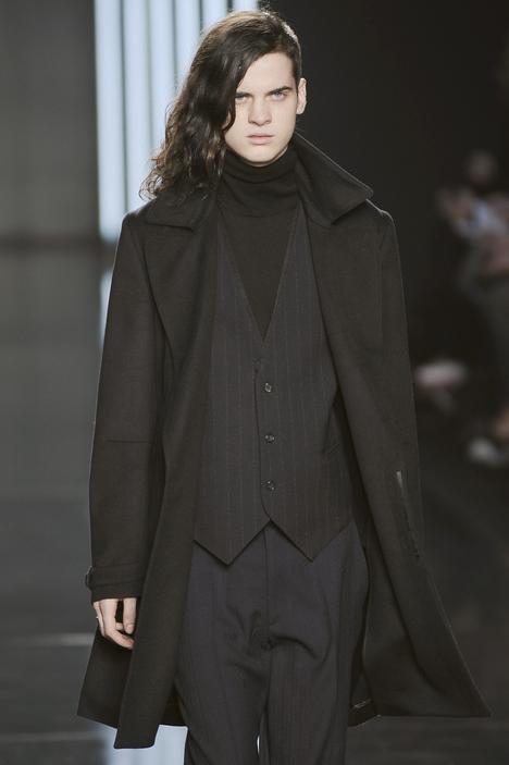 costume_national_homme_maw09_005