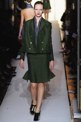 yves_saint_laurent_ss12_0126
