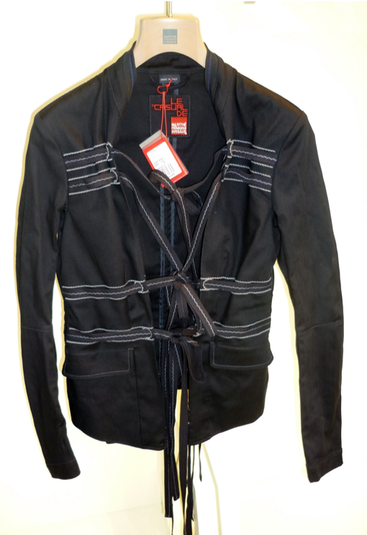 girbaud-zwangsjacke