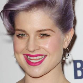 Kelly Osbourne - ein Traum in Rosé