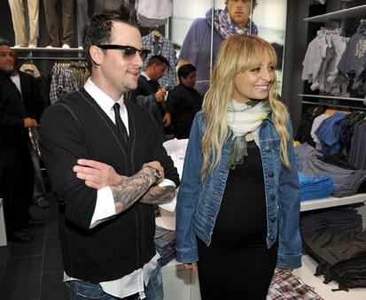 modepilot-modeblog-esprit-Nicole Richie and Joel Madden attend the grand opening celebrati