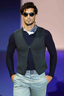 Giorgio Armani Tuch Modepilot