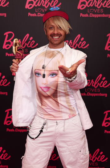 ross-anthony-pc-barbie-modepilot